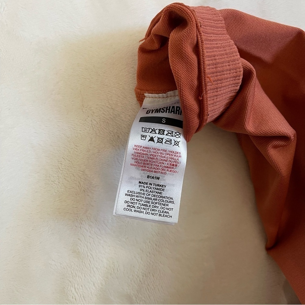 Gymshark Coral/Orange Studio Leggings - Picture 6 of 13
